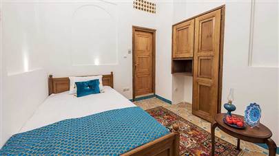 اتاق یک تخته هتل خانه تاریخی قصر منشی اصفهان